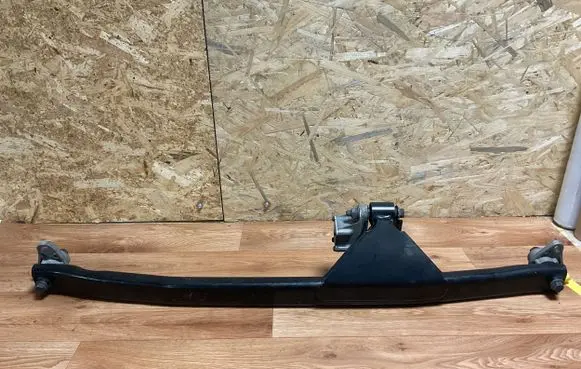 Volvo V70 Front strut bar 30671357