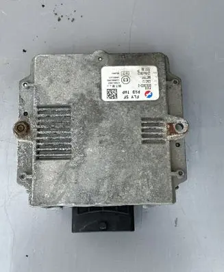 Opel Vectra C Fuel injection control unit/module DE8150332 67R011002