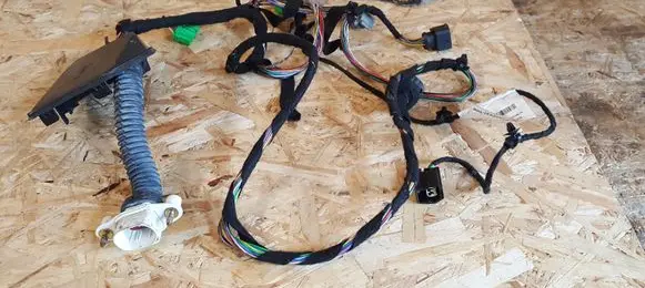 Volvo XC90 Front door wiring loom D94524310068676027