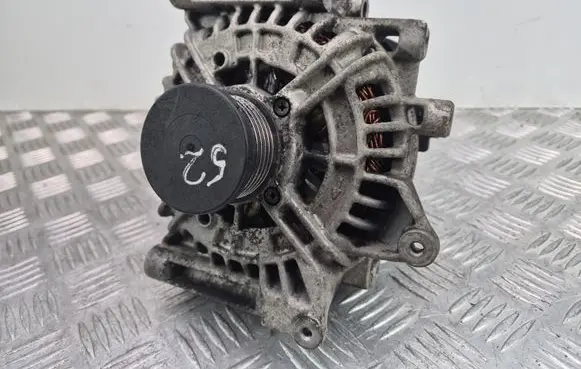 Mercedes-Benz E W211 Generator/alternator A0131540002