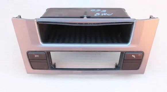 BMW 5 E60 E61 Glove box 9156029