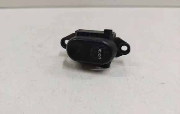 Chrysler PT Cruiser Central locking switch button 04671623AA
