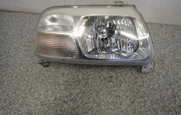 Suzuki Grand Vitara I Headlight/headlamp