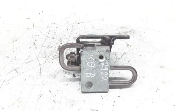 Seat Altea XL Rear door lower hinge