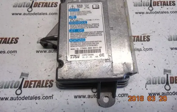 Honda CR-V Airbag control unit/module 77960SKNE011M1