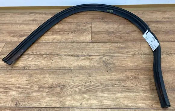 Chevrolet Corvette C6 Engine compartment rubber USZCZPODC6