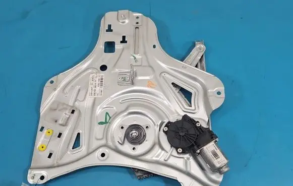 Hyundai ix35 Front door window regulator with motor 813202Y000 IMPRK1547791