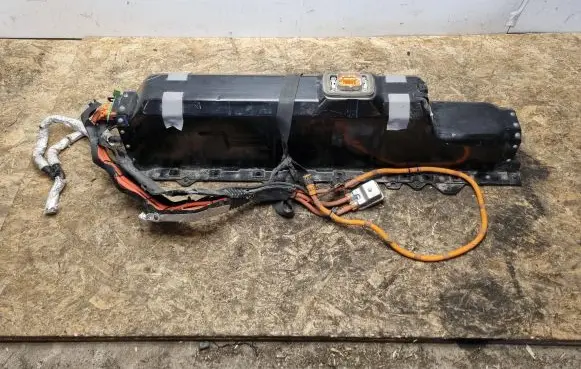 Volvo XC40 Hybrid / electric car battery 32263448