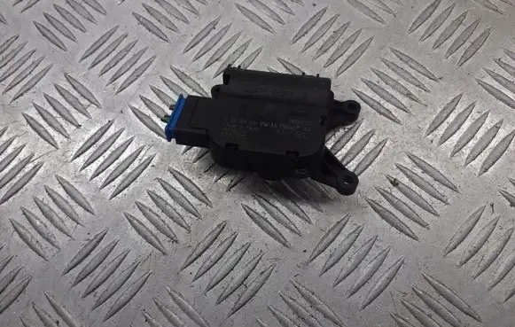 Volkswagen Golf V A/C air flow flap actuator/motor 1K1907511G