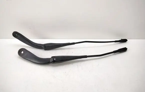 BMW 3 F30 F35 F31 Front wiper blade arm 7260474 7260469