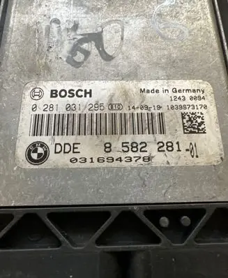 BMW 2 F22 F23 Engine control unit/module 8582281 0281031295