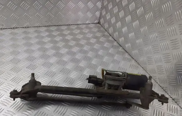Hyundai Getz Front wiper linkage 98100-1C100