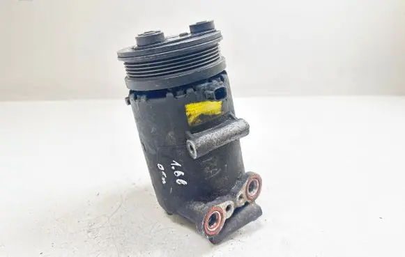 Ford Focus Air conditioning (A/C) compressor (pump) 3M5H19D629PF