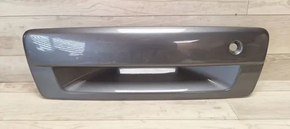 Mitsubishi Outlander Tailgate/boot lid lock trim MN175068ZZ MN175068ZZ01