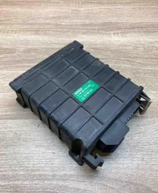 Volkswagen PASSAT B3 Engine control unit/module ECU 811906264 0280800104