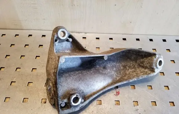 Audi A8 S8 D2 4D Gearbox mounting bracket 4D0399114J