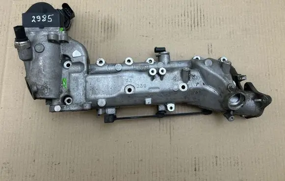 Mercedes-Benz E W211 Intake manifold A6420905437