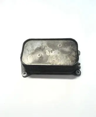 Dodge Nitro Oil filter mounting bracket 70307309 3401031