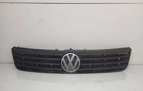 Volkswagen PASSAT B5 Front grill 3B0853653C