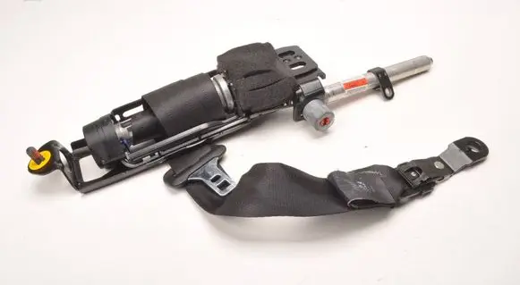 Volvo V50 Front seatbelt 31351415