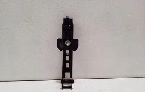 Skoda Superb B6 (3T) Seat belt adjustment rail 8E0857833A