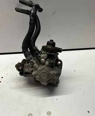 Audi A4 S4 B8 8K Fuel injection high pressure pump 0445010642 05120622 059130755BG