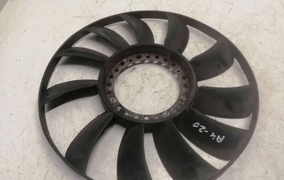 Audi A4 S4 B5 8D Fan impeller 058121301B