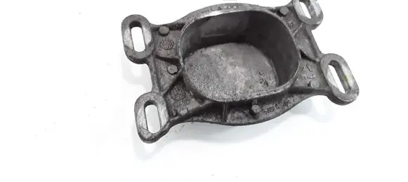 Audi A6 S6 C6 4F Engine mounting bracket 4B0199335L