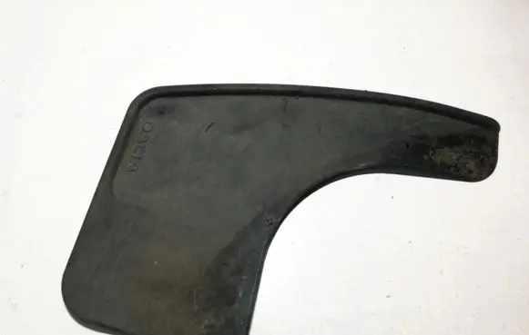 Dacia Duster Front mudguard 8201235609