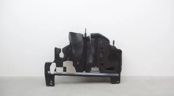 Dashboard lower bottom trim panel