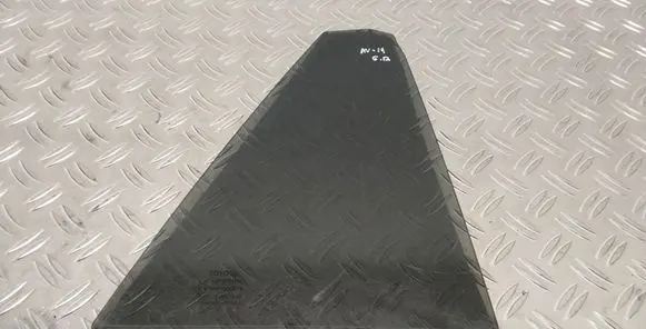 Rear vent window glass
