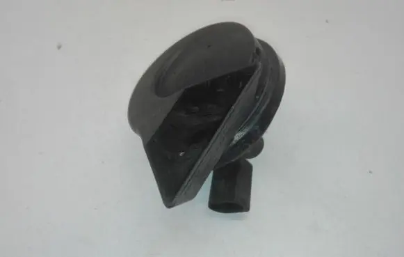 Audi A4 S4 B7 8E 8H Horn signal 8E0951223A