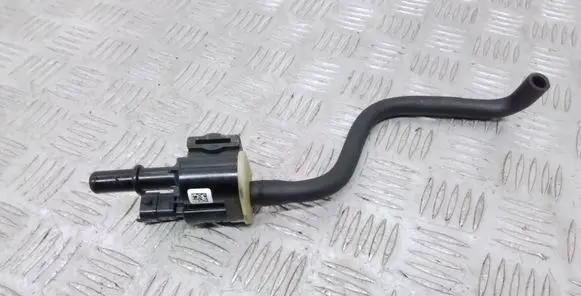 Chrysler Pacifica Breather valve 04627694AB