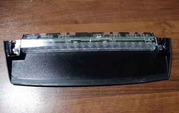 Audi A6 S6 C6 4F Third/center stoplight 8W5945097D
