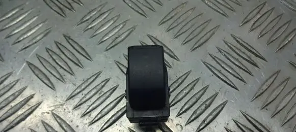 Toyota Avensis T250 Quarter vent window switch 84810-05050