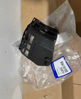 Volvo XC40 Front bumper mounting bracket 32341534