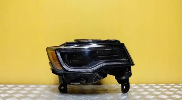 Jeep Grand Cherokee Headlight/headlamp 68426872AA