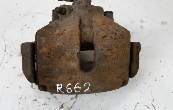Volkswagen PASSAT B6 Front brake caliper