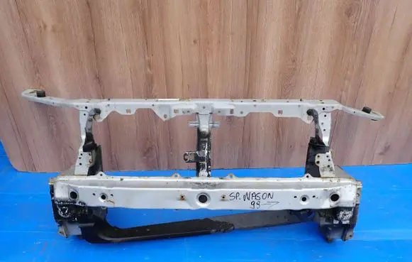 Mitsubishi Space Wagon Front bodywork piece 