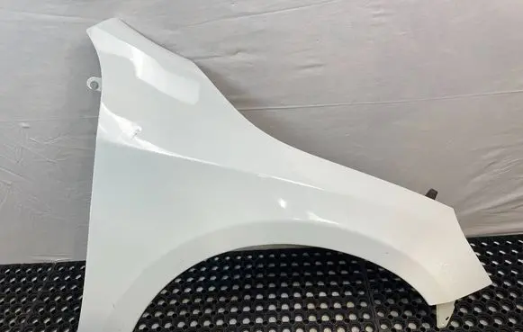 Volvo V60 Fender