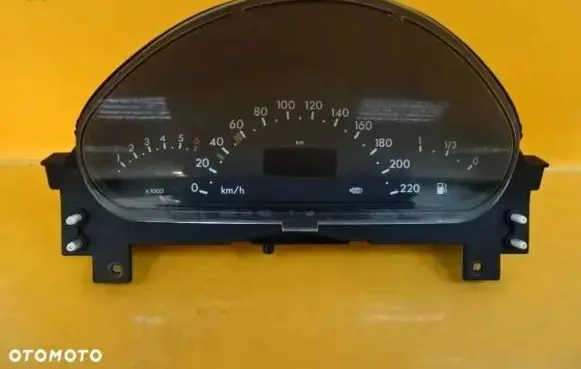 Mercedes-Benz A W168 Speedometer (instrument cluster) A1685403211