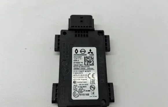 Mitsubishi Outlander IV Blind spot module 284N08889R 28618544b 20210407