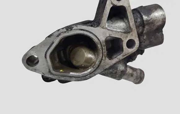 Opel Astra J Thermostat/thermostat housing
