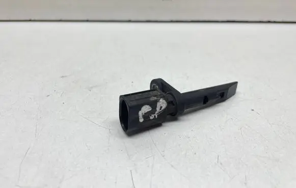 Audi Q7 4M ABS brake wheel speed sensor 4M0927803B