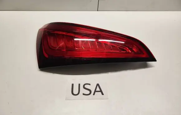 Audi Q5 SQ5 Tailgate rear/tail lights 8R0945093D 21240102 A0416PAT2