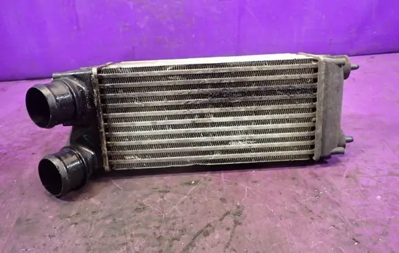 Peugeot 3008 I Intercooler radiator