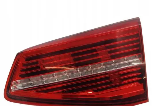Volkswagen PASSAT B8 Rear/tail lights 3G9945308A
