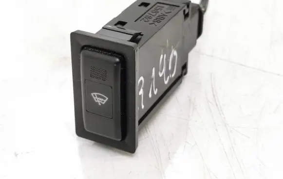 Toyota Avensis T250 Windscreen/window heater switch 156762 2K83