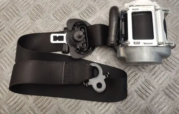 BMW X5 G05 Front seatbelt P34263862B 34133468D