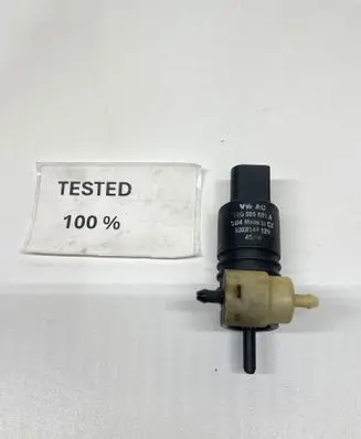 Volkswagen Touran I Windscreen/windshield washer pump 1T0955651A 3028143